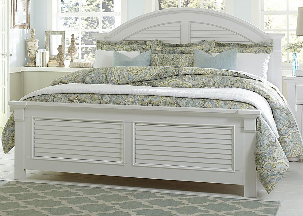 Liberty Furniture Summer House King Panel Bed in Oyster White