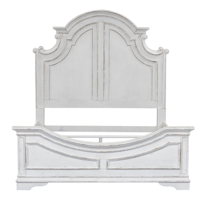 Magnolia Manor Queen Panel Bed, Dresser & Mirror