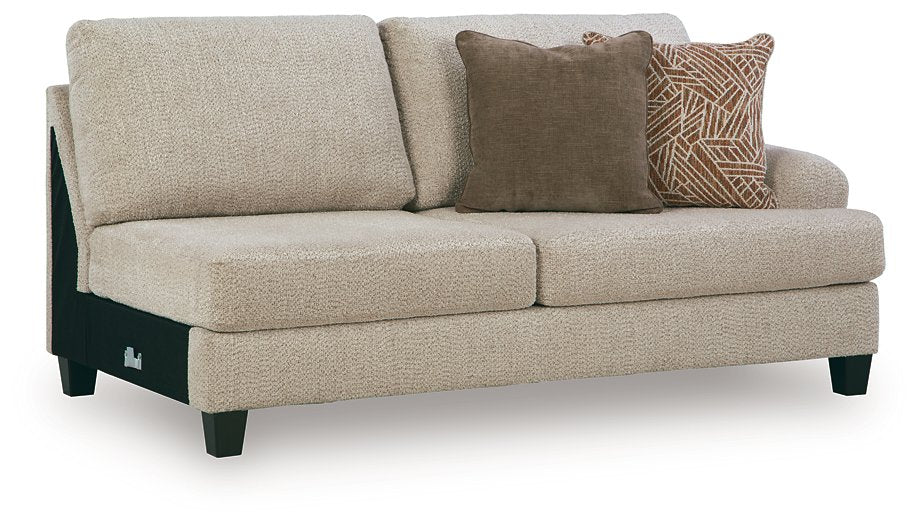 Steelwater Retreat Sectional with Chaise - Williston Home Furniture (Williston, FL)