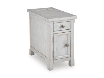 Robbinsdale Chairside End Table - Williston Home Furniture (Williston, FL)